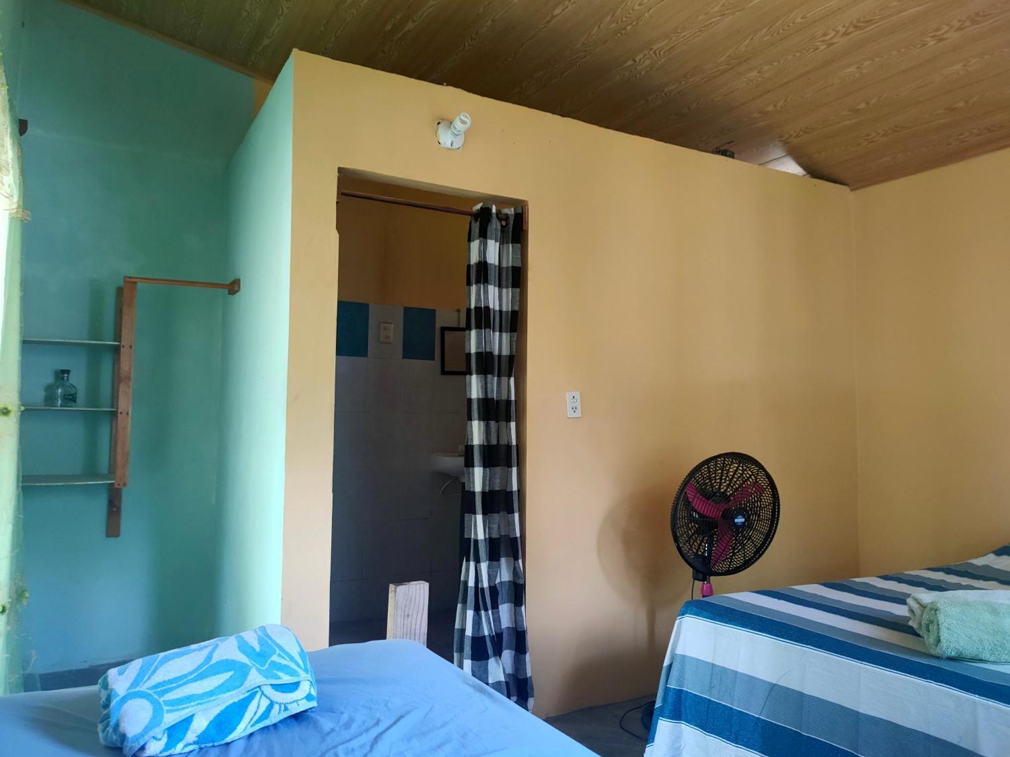 Guesthouse Island Escape South End Room photo